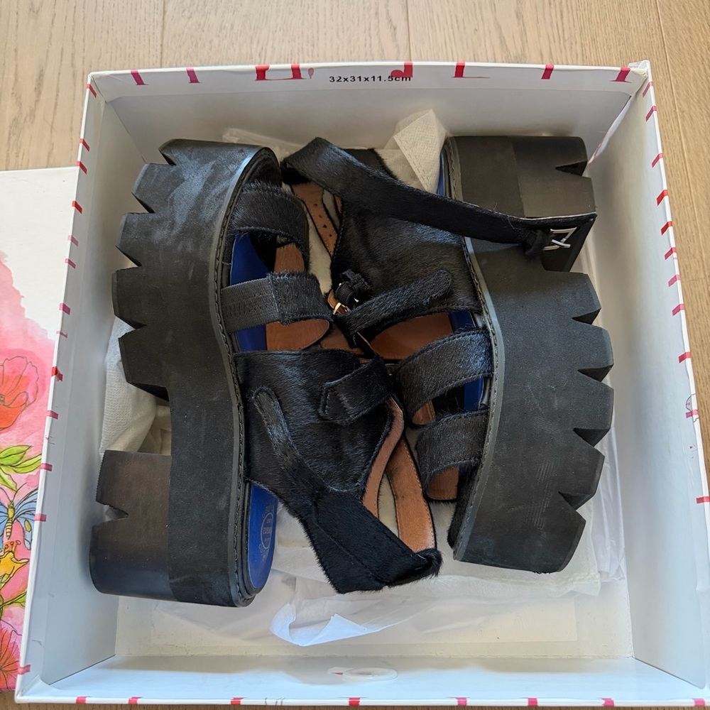 JEFFREY CAMPBELL Weymouth platform sandal